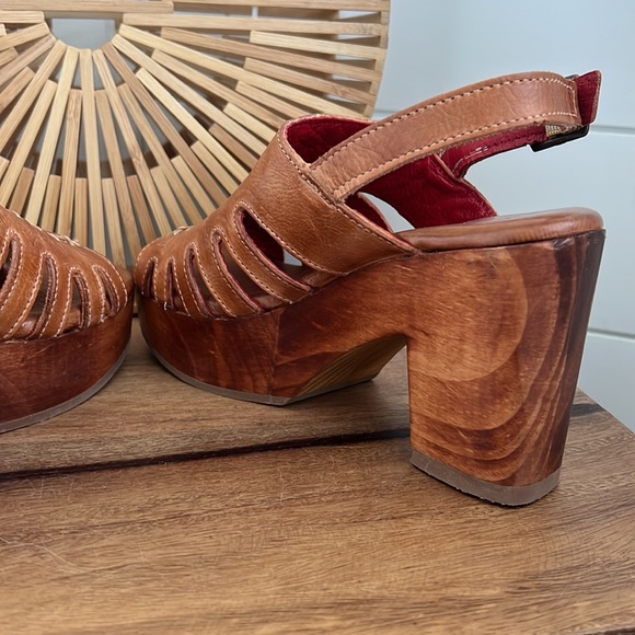 Bed Stu Fontella Sandal - Picture 13 of 17